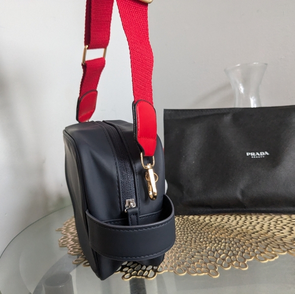 Prada - Picture 6 of 14